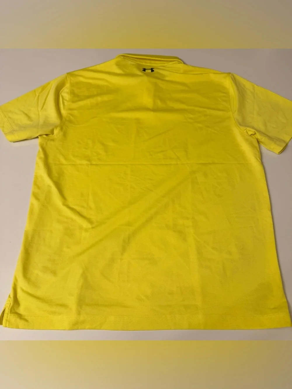 Under Armour Shirt Mens L Yellow Heat Gear Short Sleeve Golf Polo Sports Loose - Picture 2 of 5